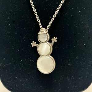 Snowman pendent/pin on silvertone chain   Christopher Banks never worn